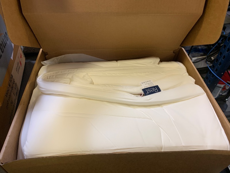 Photo 1 of REST® Evercool® Cooling Comforter, Full/Queen, Blanket for Hot Sleepers, All Season Bedding to Keep Cool for Night Sweats, Breathable Lightweight Blanket, 90"x90" Inches, Arctic White