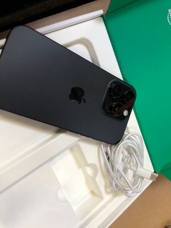 Photo 1 of Apple iPhone 16 Pro, US Version, 256GB, Black Titanium - Unlocked (Renewed Premium)