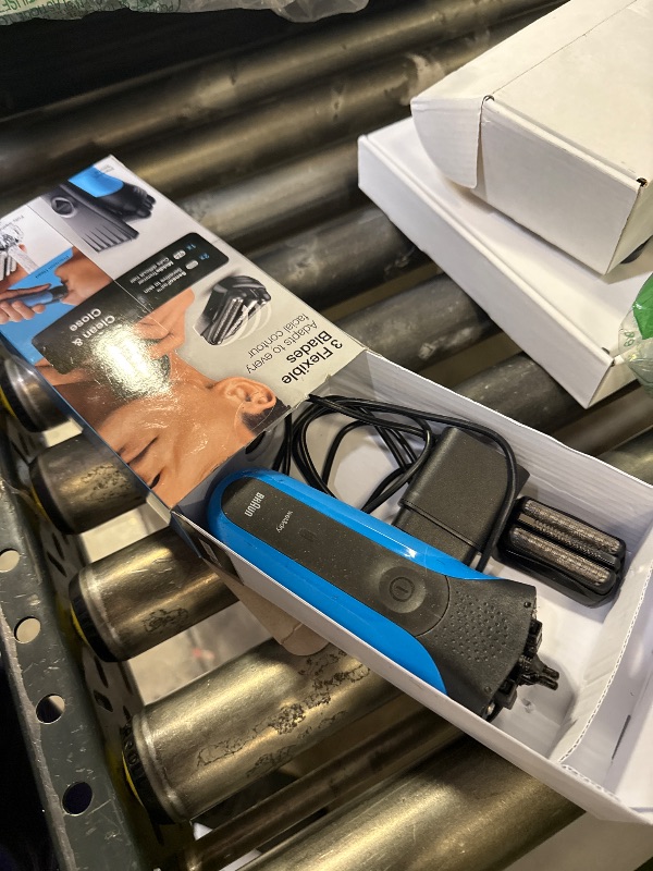 Photo 1 of Braun Electric Razor for Men, Series 3 310s Electric Foil Shaver, Rechargeable, Wet & Dry