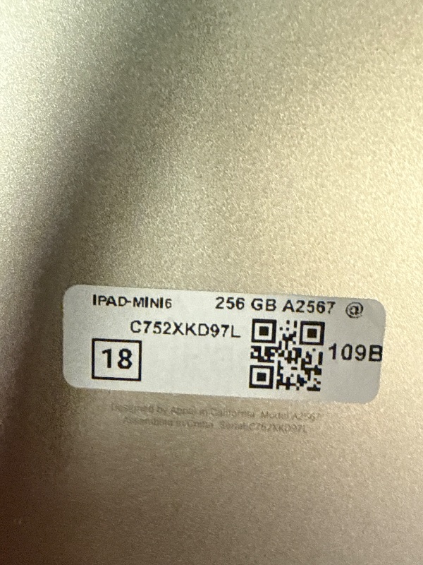 Photo 1 of Apple 2021 iPad mini 6 (8.3 inch, Wi-Fi, 256GB) Starlight (Renewed Premium)