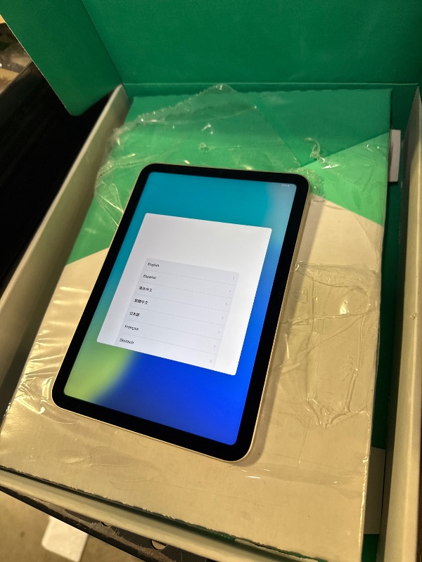 Photo 1 of Apple 2021 iPad mini 6 (8.3 inch, Wi-Fi, 256GB) Starlight (Renewed Premium)