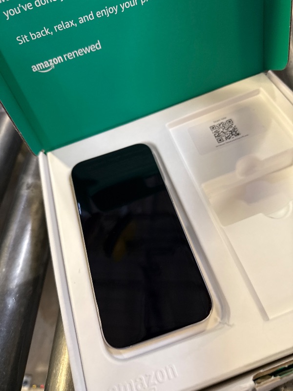 Photo 1 of Apple iPhone 15 Pro, US Version, 256GB, White Titanium - Unlocked (Renewed Premium)