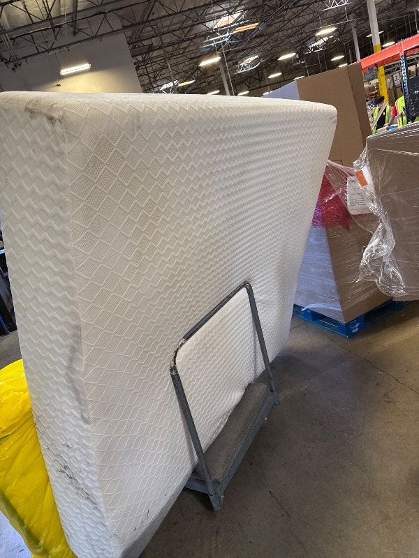 Photo 1 of Signature Design by Ashley California King Size Chime 12" Medium Firm Memory Foam Mattress,Fiberglass Free with Green Tea & Charcoal Gel for Pressure Relief, White, Fiberglass Free, Mattress In A Box