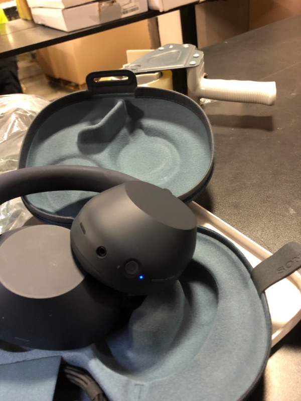 Photo 1 of **RIGHT HEADPHONE DOES NOT WORK** Sony WH-1000XM6 The Best Noise Canceling Wireless Headphones, HD NC Processor QN3, 12 Microphones, Adaptive NC Optimizer, Mastered by Engineers, Studio-Quality, 30-Hour Battery, Midnight Blue