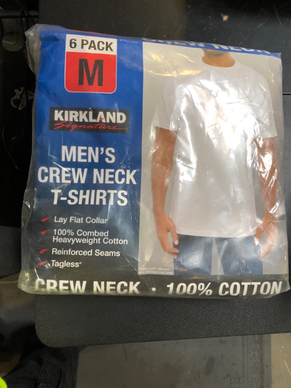 Photo 1 of Kirkland Signature Men’s Crew Neck White Tee, Medium (Pack of 6)