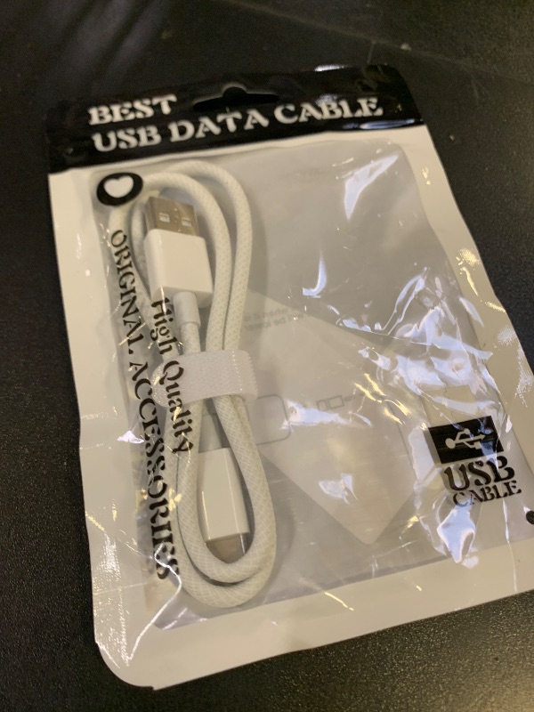 Photo 1 of 1.5FT Short IPhone 16e/16/15 Woven Cable, USB A to USB C CarPlay Charger Cable for iPhone 15/16 SE,16 Pro Max, 16 Plus,iPad 10th Gen,iPad Pro 12.9/11,iPad Air 5th/4th Gen, Mini 6th Nylon Charging Cord