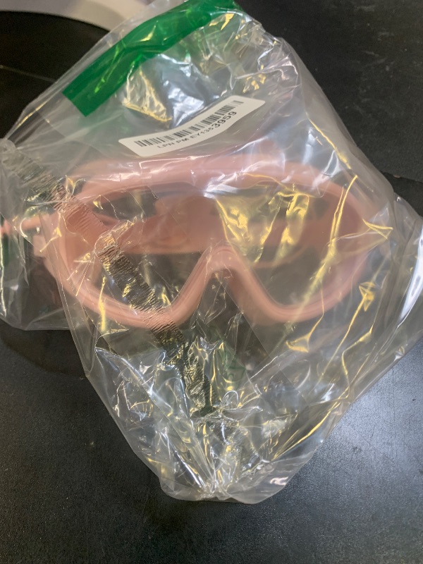 Photo 1 of GOGGLES SWIMMING