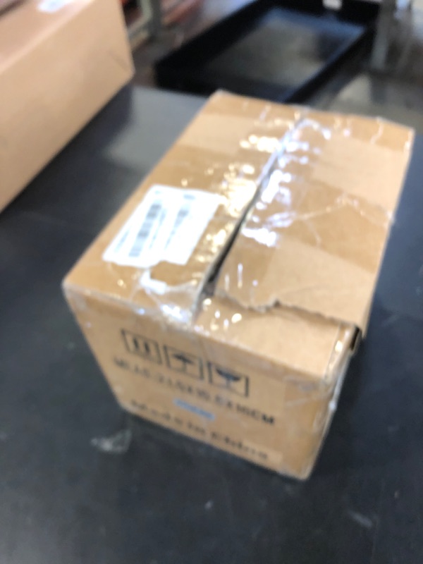 Photo 1 of LVYUAN Voltage Transformer Converter 500 Watt Step Up/Down Convert from 110-120 Volt to 220-240 Volt and from 220-240 Volt to 110-120 Volt with US Outlet, Universal Outlet, Circuit Breaker