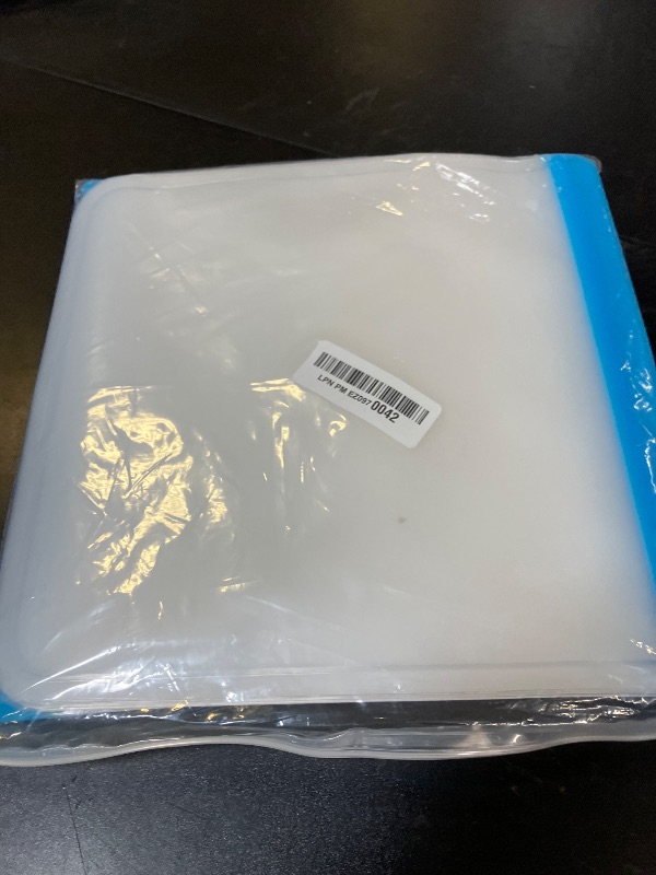 Photo 1 of Lerine Dishwasher Safe Reusable Bags, Leakproof Reusable Freezer Bags, BPA Free Food Storage Bags for Lunch Marinate Food Travel (White, 28 Pack-10 Gallon 10 Sandwich 8 Snack) 