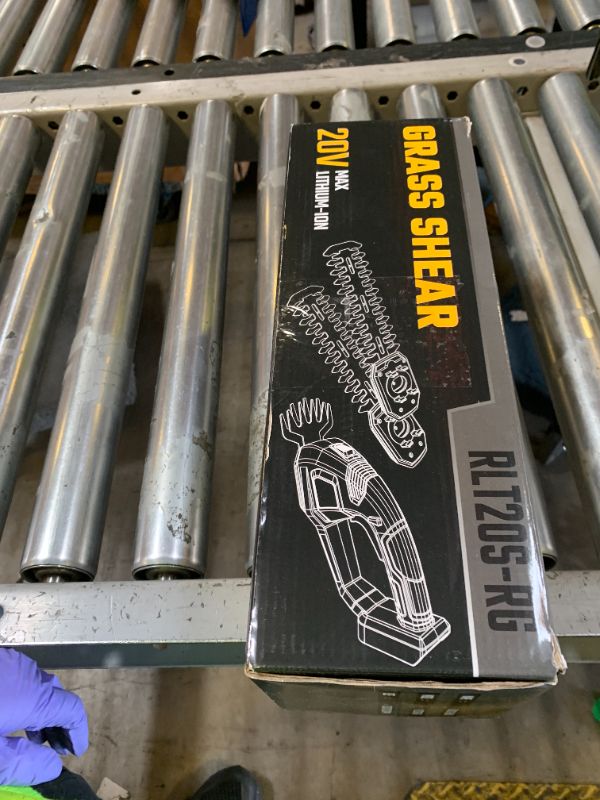 Photo 1 of VERVEWAVE Cordless Hedge Trimmer & Grass Shear Compatible with Dewalt 20V Battery, 2 in 1 Handheld Electric Shrubbery Trimmer, Bush Trimmer for Yard & Garden, Lawn(Tool Only)