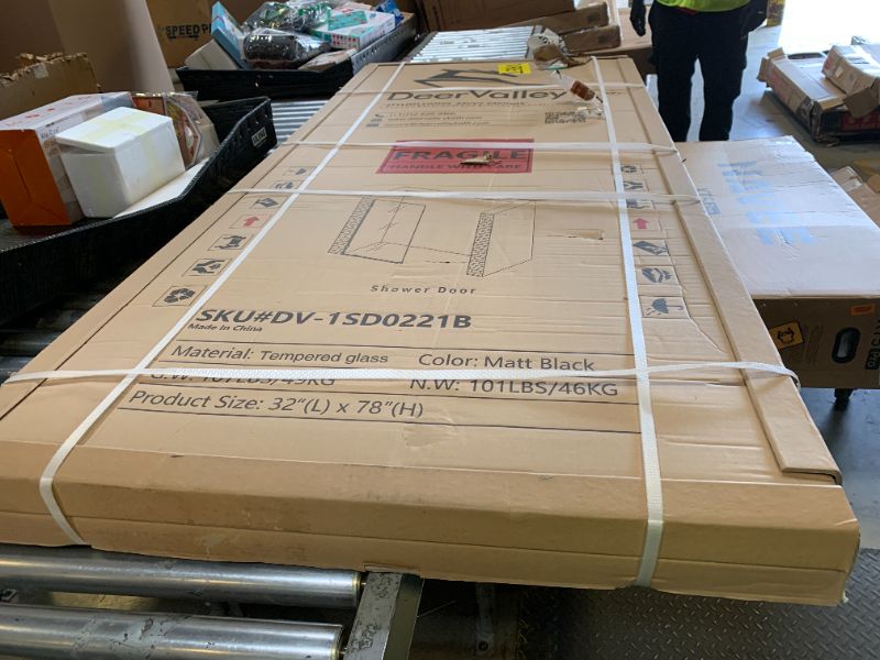 Photo 1 of shower door 32'x78'