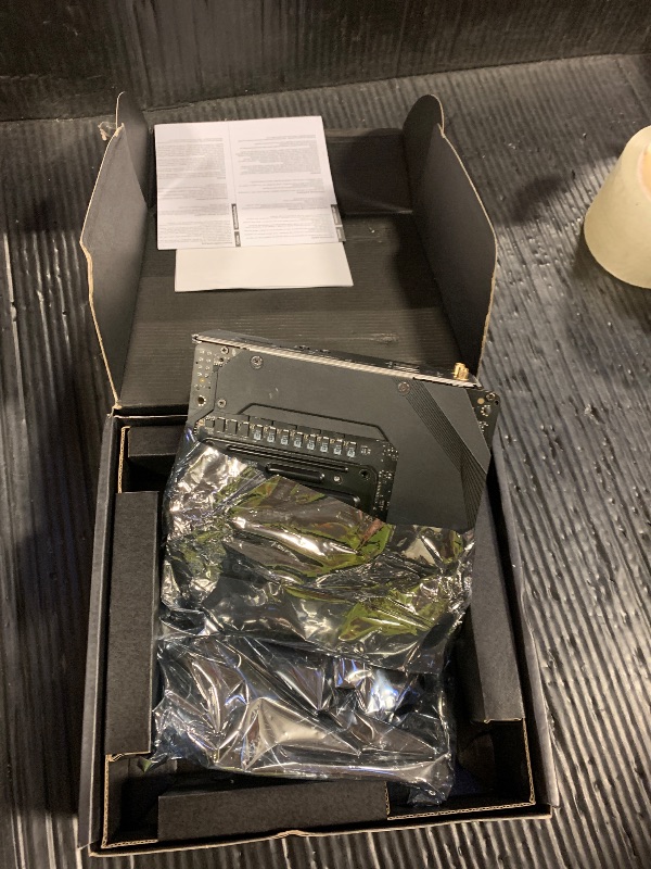 View 2 of GIGABYTE B650I AORUS Ultra AMD AM5 ITX Motherboard, Support Ryzen 9000/8000/7000 Series, DDR5, 8+2+1 Power Phase, PCIe 5.0 M.2, USB-C 3.2 Gen 2, WIFI6E, 2.5GbE, EZ-Latch, Q-Flash, RGB Fusion