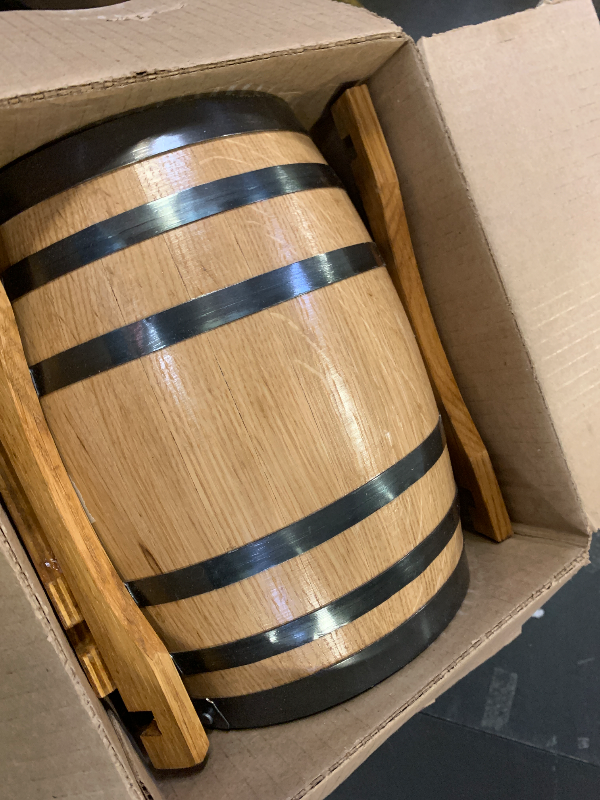 Photo 1 of Barrel shaped drink dispenser