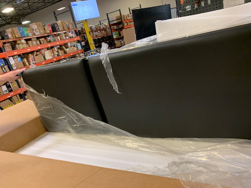 Photo 1 of VEVOR Medical Exam Table