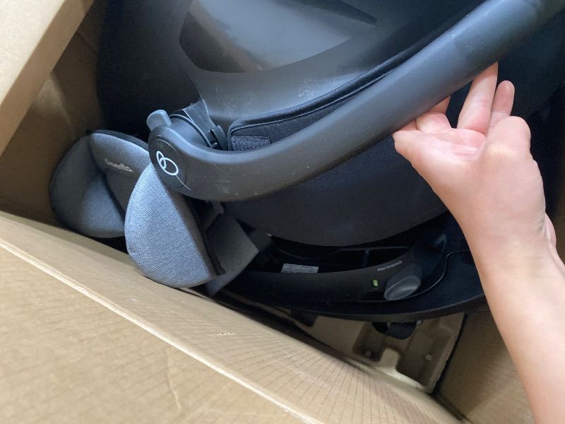 Photo 4 of Evenflo Gold Revolve360 Extend All-in-One Rotational Car Seat with SensorSafe (Onyx Black)