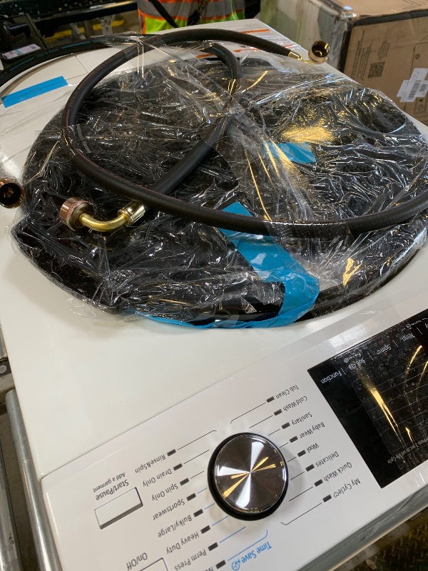 Photo 1 of BCWB Series BLACK+DECKER Washer and Dryer Combo, 2.7 Cu. Ft. All In One Washer and Dryer, Ventless 120V
