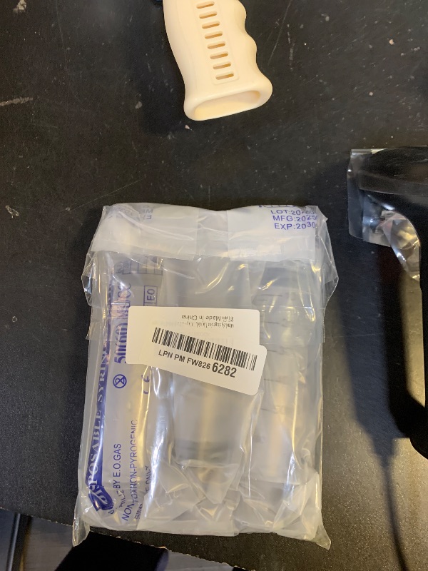 Photo 1 of 60ml Syringe for Liquid, Oral, Scientific Labs, Measurement, Dispensing, Catheter Tip with Cap- 3 Pack 60ml Syringes