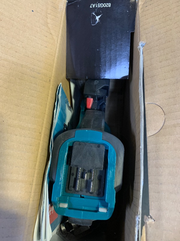 Photo 1 of Makita TP03Z 12V Max CXT Lithium-Ion Cordless Pin Nailer