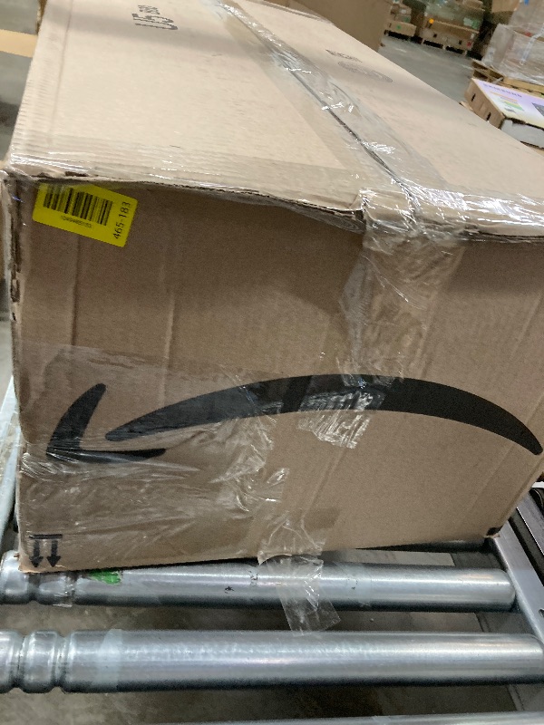 Photo 1 of  6 FOOT CHRISTMAS TREE