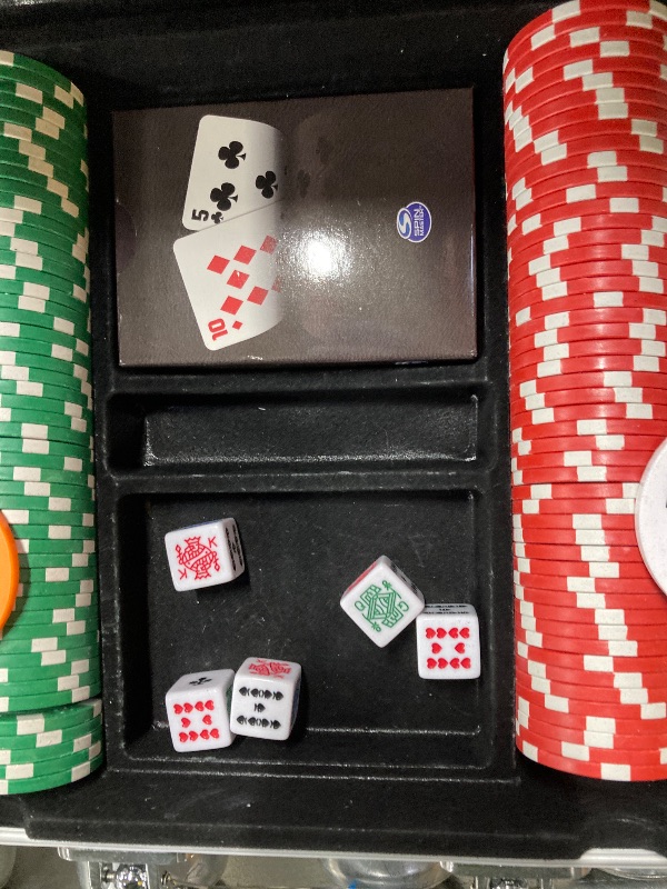 Photo 1 of ***(MISSING PARTS -SELLING AS IS)***Spin Master Games, Cardinal Classics, 300-Piece Poker Set with Aluminum Carrying Case & Professional Weight Chips & Poker Dice, for Ages 8+    ***(MISSING PARTS -SELLING AS IS)***