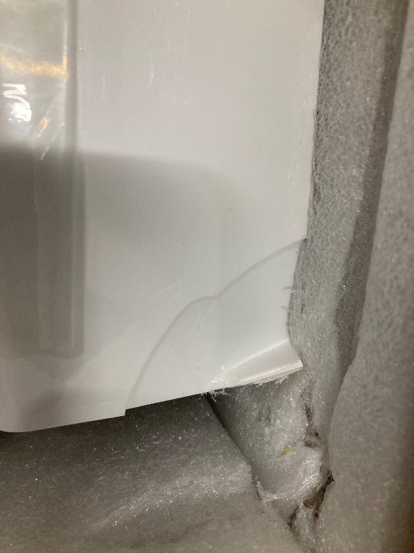 Photo 1 of ***CRACK ON ONE CORNER-SEE PICS***DreamLine SlimLine 32 in. D x 54 in. W x 2 3/4 in. H Center Drain Single Threshold Shower Base in White, DLT-1132540