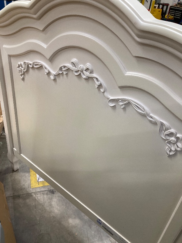 Photo 1 of **MISSING HARDWARE/DAMAGE LEG-SEE PIC***évolur Aurora 5-in-1 Convertible Full-Size Baby Crib in Ivory Lace, GreenGuard Gold & JPMA, 3 Mattress HeightsRibbon Bow Scrollwork & Queen Anne Feet, Converts to Toddler, Day & Full-Size Bed