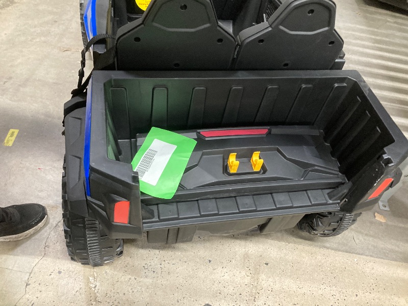 Photo 1 of *Pieces missing?/Driver mirror* Funtok Jeep Car, Outside Toy, Blue