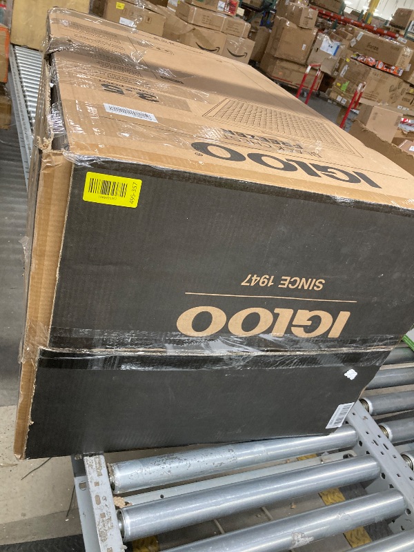 Photo 1 of ***NON-FUNCTONAL -SELLING AS PARTS ONLY *** Igloo 3.5 Cu. Ft. Chest Freezer with Removable Basket and Front Defrost Water Drain