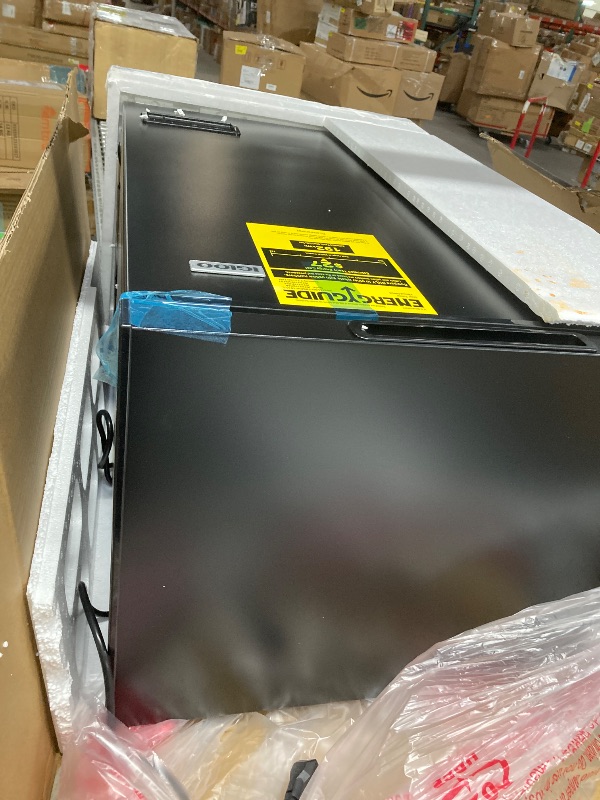 Photo 1 of ***NON-FUNCTONAL -SELLING AS PARTS ONLY *** Igloo 3.5 Cu. Ft. Chest Freezer with Removable Basket and Front Defrost Water Drain