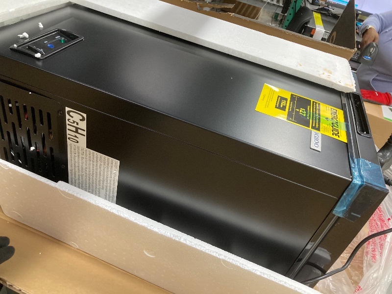 Photo 1 of ***NON-FUNCTONAL -SELLING AS PARTS ONLY *** Igloo 3.5 Cu. Ft. Chest Freezer with Removable Basket and Front Defrost Water Drain