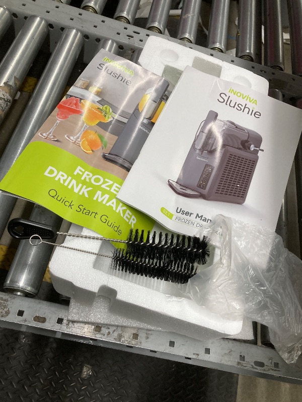 Photo 1 of *Dirty* Slushie Machine, No Ice Needed, 88 oz INOVIVA Slushy Machine for Home with Self-Cleaning Function, Professional Frozen Drink Maker, 5 Preset Programs, Frozen Margaritas, Frappés, Milkshake, and More
