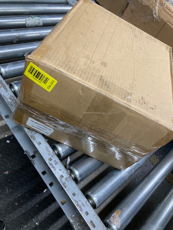 Photo 1 of *SELLING AS IS* *PARTS ONLY* Amazon Basics 6 Sheet Cross Cut Paper and Credit Card Home Office Shredder with 3.8 Gallon Bin, Black