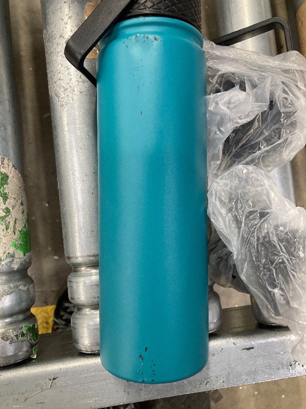 Photo 1 of **NEW WITH A DENT AND SCRATCH ON SIDE-SEE PICS***Konokyo 22oz Stainless Steel Bottles with 3 Lids Sport Insulated Water Bottle,Light Blue