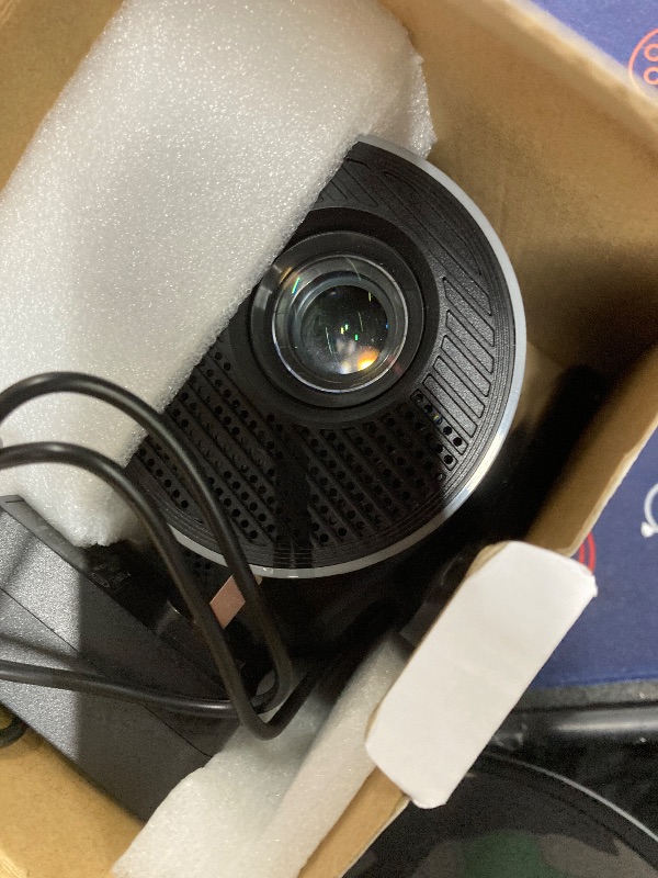 Photo 1 of ?Electric Focus?Magcubic Mini Projector 4K Support, Smart Projector with WiFi 6 and Bluetooth 5.4, 5W Soundbase Speaker, 180° Rotation, Portable Proyector for Home Theater