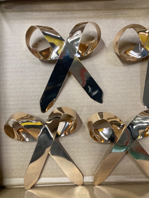 Photo 1 of ***(6PC SET ONLY -MISSING PARTS -SELLING AS IS)***  FESTGLOX Metal Bows for Christmas Tree, 5Pcs Gold Bow Ornaments with Clip for Xmas Tree Topper, Wreaths, Garland Decor, Elegant Festive Decoration