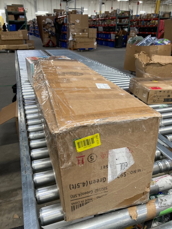 Photo 1 of ****Partial set**** missing third piece Christmas tree