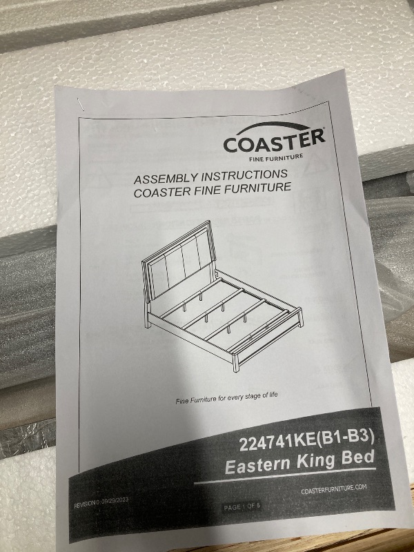 View 3 of ****** box 2 of 3 **** partial set Eastern king footboard & slats