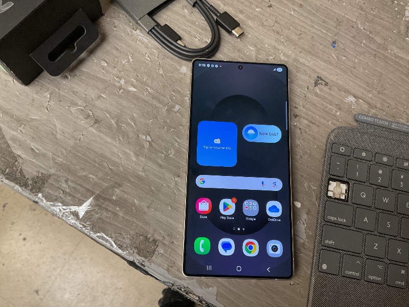 Photo 1 of SAMSUNG Galaxy S25 Ultra Cell Phone, 512GB, AI Smartphone, Unlocked Android, AI Camera, Fast Processor, Long Battery Life, 2025, Titanium Black