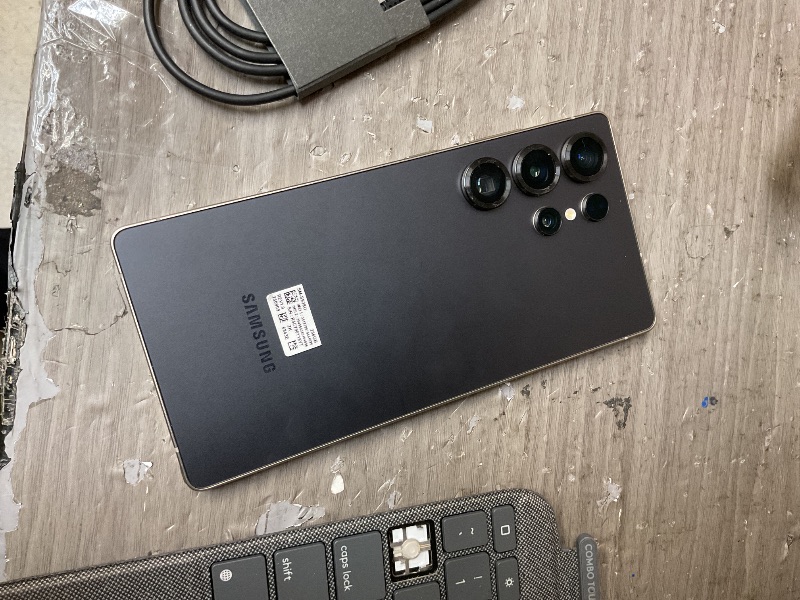 Photo 1 of SAMSUNG Galaxy S25 Ultra Cell Phone, 512GB, AI Smartphone, Unlocked Android, AI Camera, Fast Processor, Long Battery Life, 2025, Titanium Black