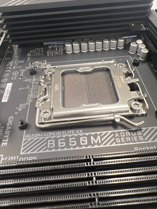 Photo 1 of GIGABYTE B650M AORUS Elite AX (AM5/ LGA 1718/ AMD B650/ Micro-ATX/ 5-Year Warranty/ DDR5/ 2* M.2/ PCIe 5.0/ USB 3.2 Gen2X2 Type-C/Intel 2.5GbE LAN/Q-Flash Plus/EZ-Latch/Gaming Motherboard)