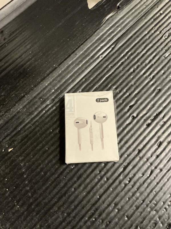 Photo 1 of 2 Pack-USB C Headphones for iPhone 17/16/15 Pro Max,Type C Earbuds Wired Earphones with Mic & Remote Control Noise Cancelling for iPhone 17/16/15 Plus/Air/Pro, iPad Pro, Galaxy S25/S24/S23/S22,Note 20