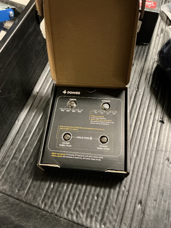 Photo 1 of Donner Wireless Page Turner Pedal Teleprompter App Control Foot Pedal for Tablets Phones Rechargeable