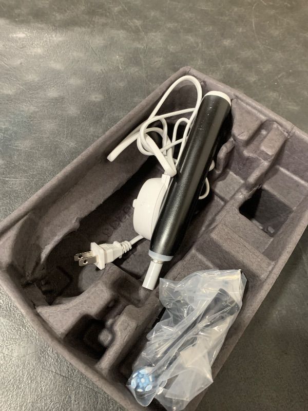 Photo 1 of series 3 or 4