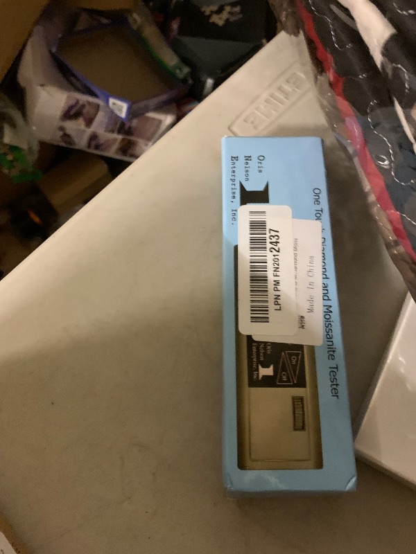 Photo 1 of 2-in-1 Diamond & Moissanite Tester Pen, Professional Real Diamonds Detector Moissanite Tester Pen,High Accuracy Diamond Tester Pen Jeweler Tool Gem Tester for Diamond Moissanite