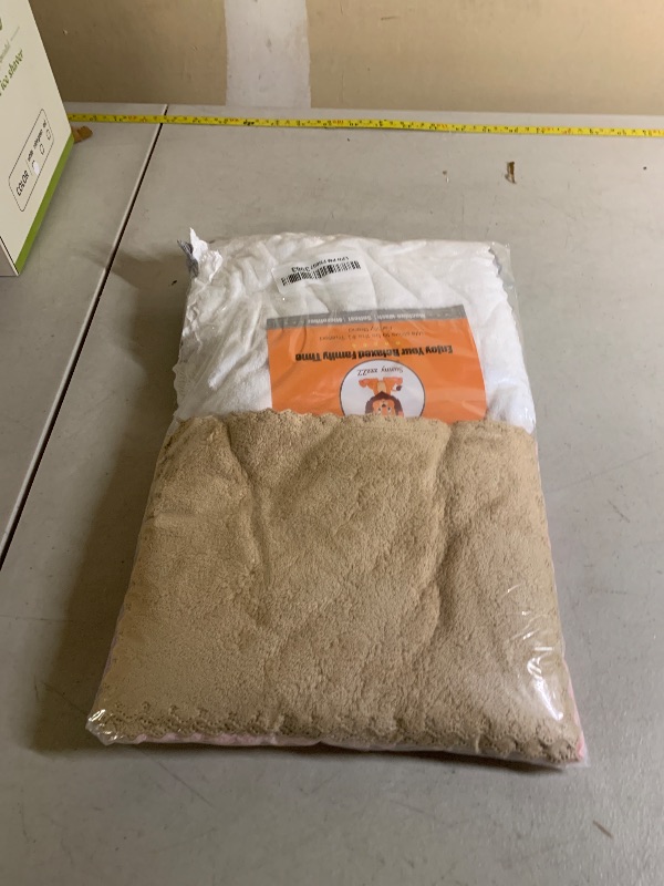 Photo 1 of 24 Pack Kitchen Dishcloths - Does Not Shed Fluff - Reusable Dish Towels, Dish cloths, Super Absorbent Coral Fleece Cleaning Cloths, Nonstick Oil Washable Fast Drying, 7 x 9 Inch (Multicolor)