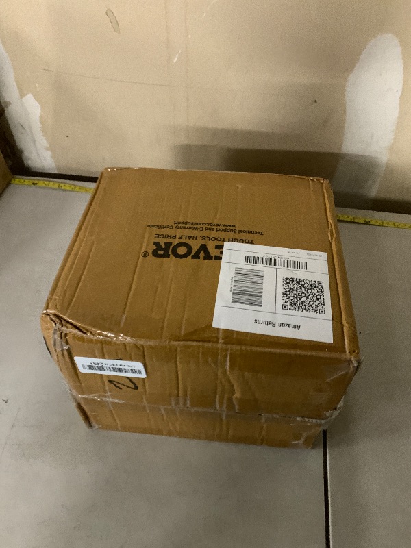 Photo 1 of VEVOR Auto Variable Voltage Transformer 2000VA, 15.3 Amp, 110V Input 0-130V Output AC Voltage Regulator, with LCD Display 4 Extra Fuses Thermal Control Switch