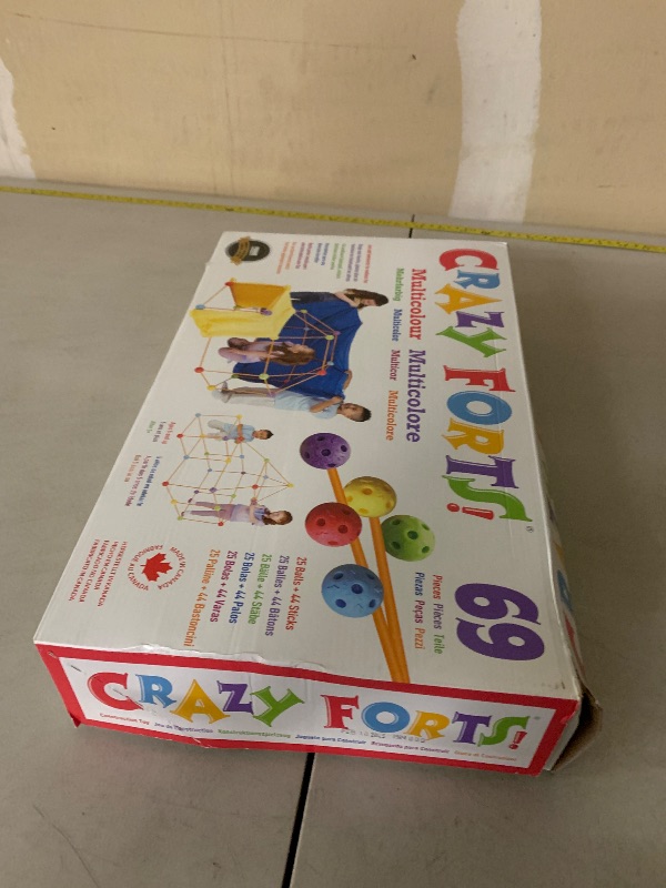 Photo 1 of Crazy Forts Everest Toys Multicolor - 69 Piece Fort Building Kit - Buildable Indoor or Outdoor Kids DIY Stem Toy