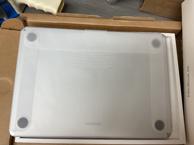 Photo 1 of SEE NOTES AND PICTURES,,,,,,Apple 2025 MacBook Air 13-inch Laptop with M4 chip: Built for Apple Intelligence, 13.6" Liquid Retina Display, 16GB Unified Memory, 512GB SSD Storage, 12MP Center Stage Camera, Touch ID, Silver