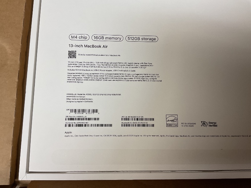 Photo 1 of SEE NOTES AND PICTURES,,,,,,Apple 2025 MacBook Air 13-inch Laptop with M4 chip: Built for Apple Intelligence, 13.6" Liquid Retina Display, 16GB Unified Memory, 512GB SSD Storage, 12MP Center Stage Camera, Touch ID, Silver