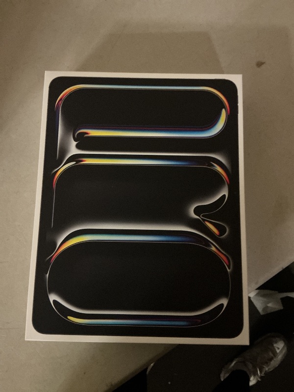 Photo 1 of Apple iPad Pro 13-inch (M5): Ultra Retina XDR Display - Nano-Texture Glass, 1TB, 12MP Front/Back Camera, LiDAR Scanner, Wi-Fi 7 with Apple N1 + 5G Cellular with C1X chip, Face ID — Space Black